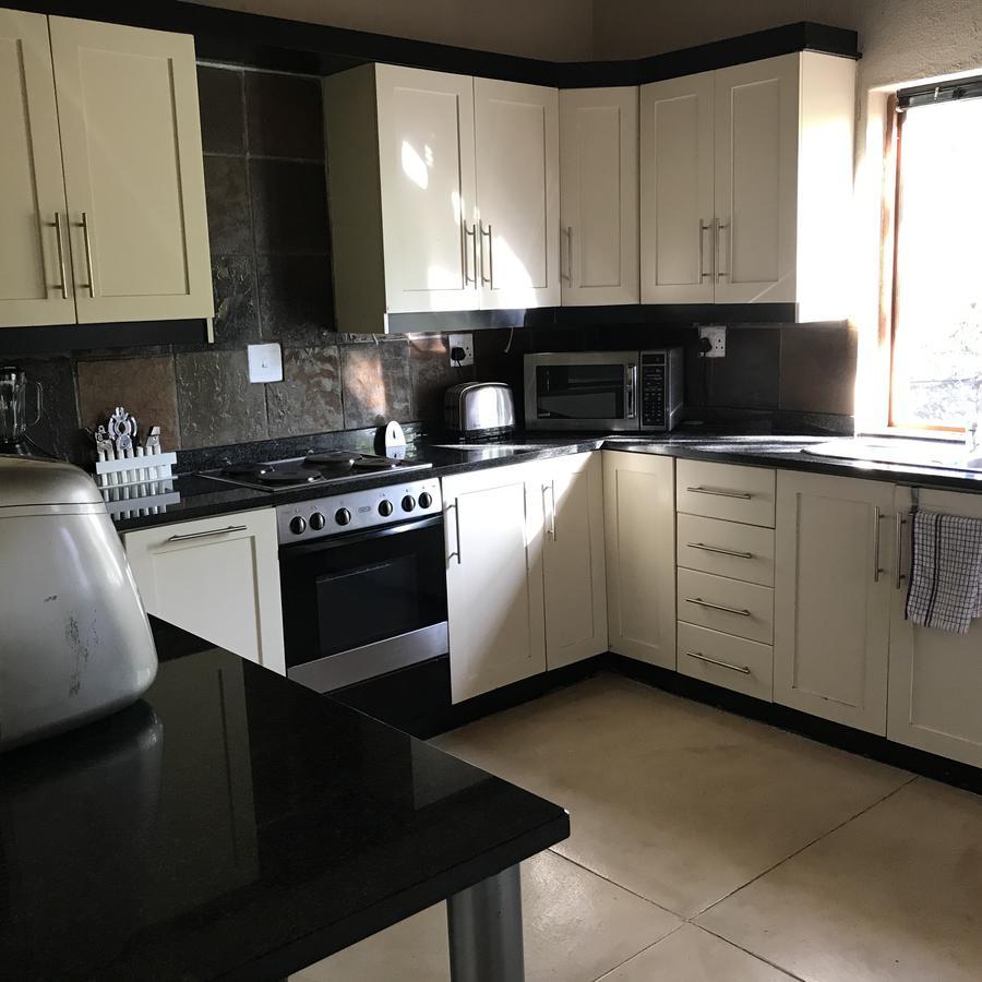 Leadwood Lodge Hoedspruit Eksteriør bilde